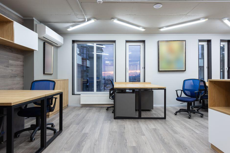 What is a TM44 air conditioning report and when is one legally required?